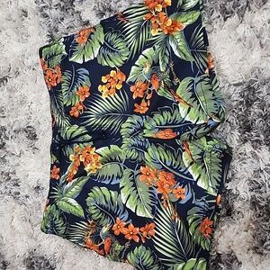 TRADER BAY MEN'S SWIM SHORTS POCKETS SIZE L ,PREOWNED